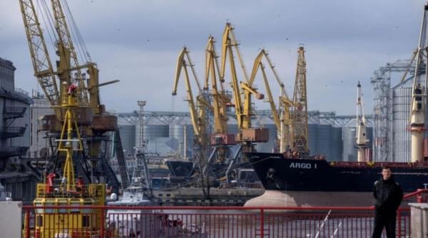 Russian drones strike Izmail port in southern Ukraine