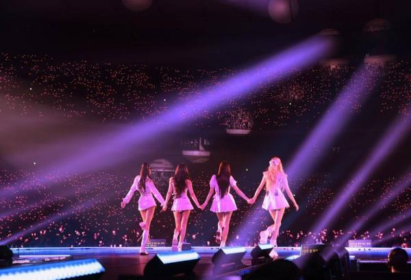 Blackpink performs in Tokyo, April 9. (YG Entertainment)