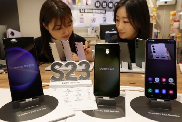Samsung Galaxy S23 smartphones use Qualcomm's Snapdragon 8 Gen 2 as application processors